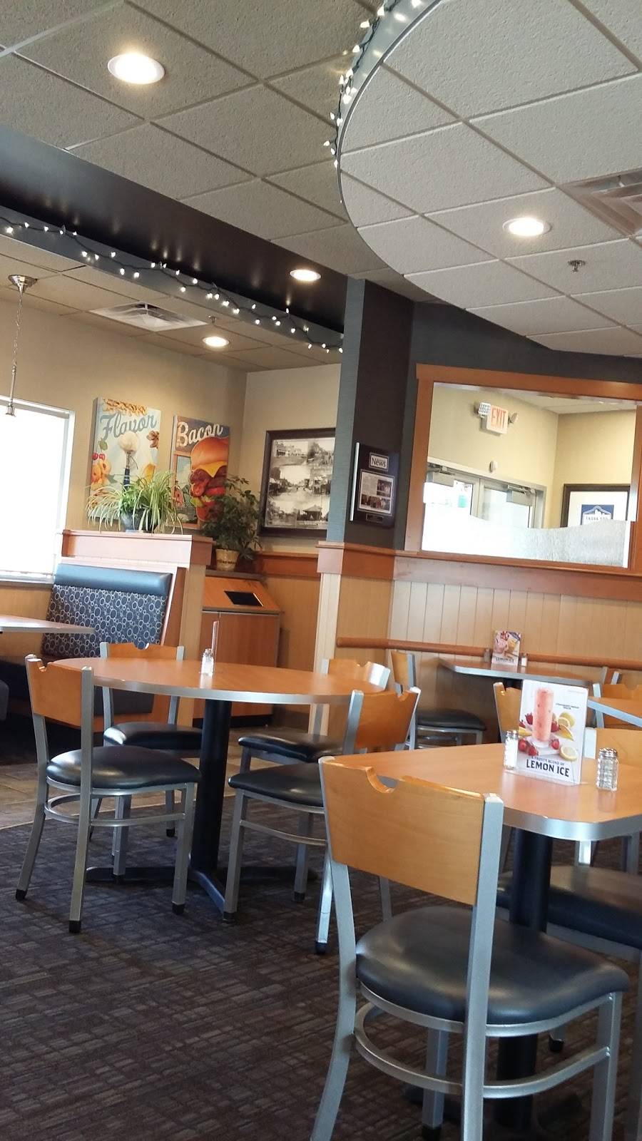 Culvers | restaurant | 124 Grant Way, New Richmond, WI 54017, USA | 7152465111 OR +1 715-246-5111