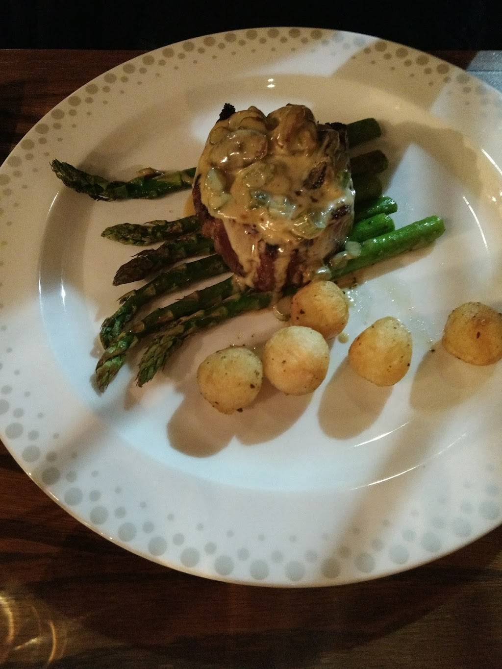 Elite Restaurant | restaurant | 20 Main St W, Kingsville, ON N9Y 1H1, Canada | 5197128833 OR +1 519-712-8833