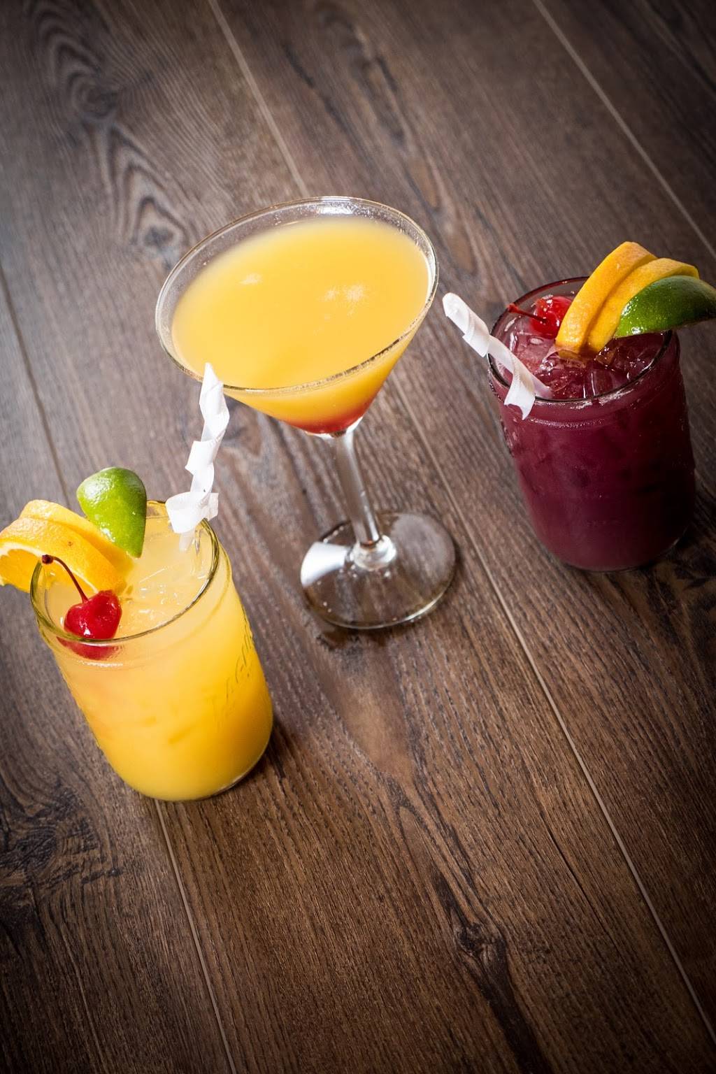 Mamma Mias of Kingston | restaurant | 134 Main St, Kingston, MA 02364, USA | 7815859847 OR +1 781-585-9847