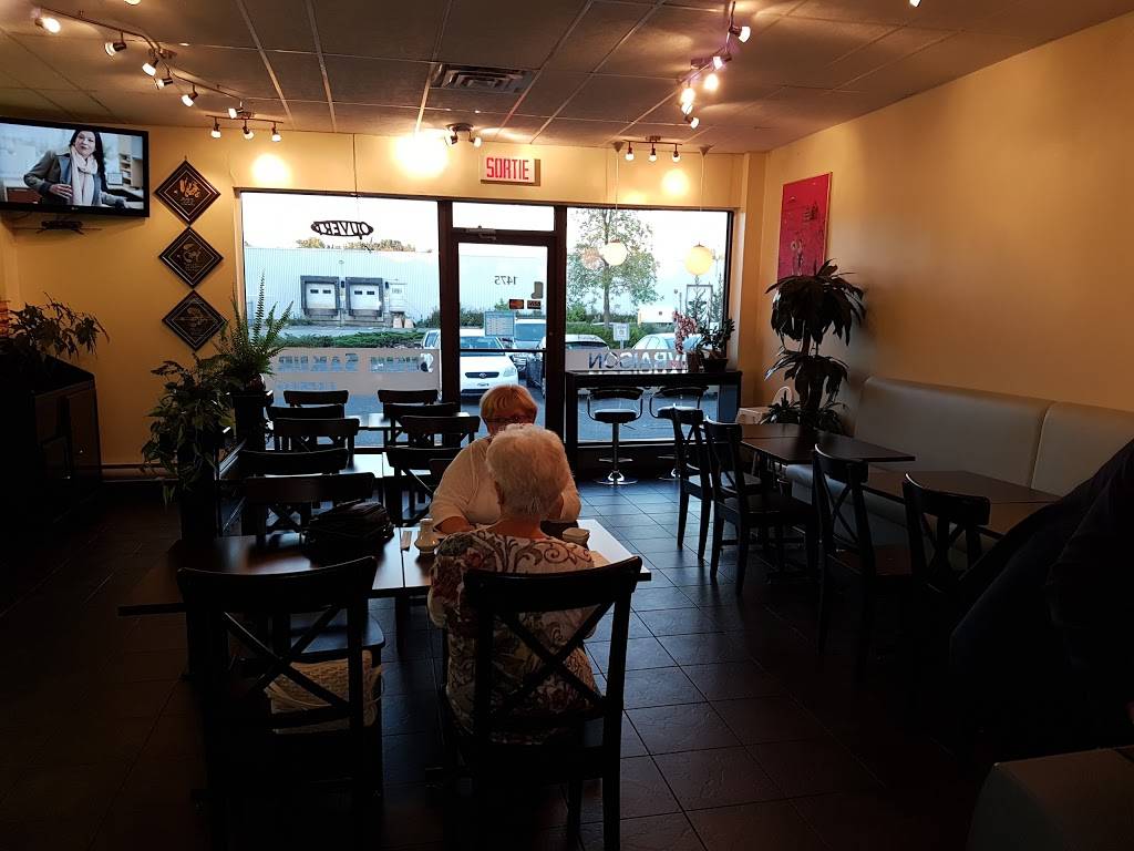 Sakura Sushi Express | restaurant | 1475 Rue Roberval, Saint-Bruno-de-Montarville, QC J3V 3P8, Canada | 4504610888 OR +1 450-461-0888