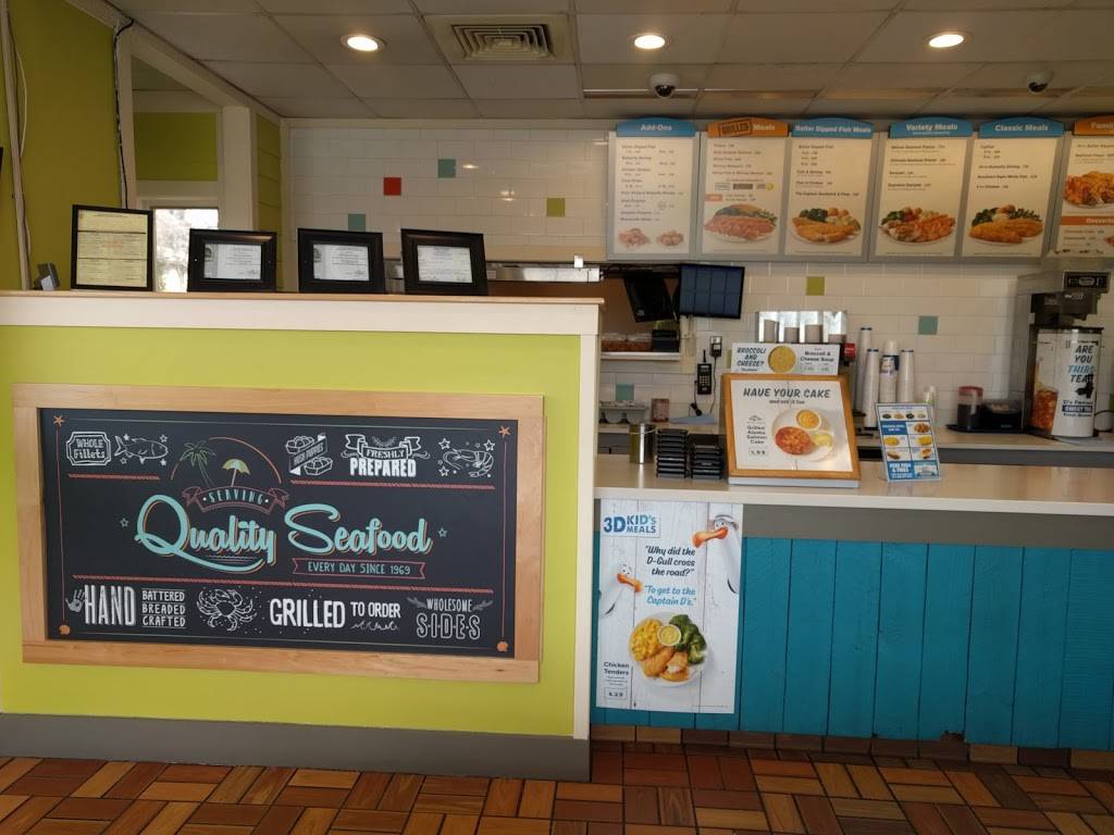 Captain Ds | restaurant | 5001 Oak St Rd, Chattanooga, TN 37416, USA | 4238923896 OR +1 423-892-3896