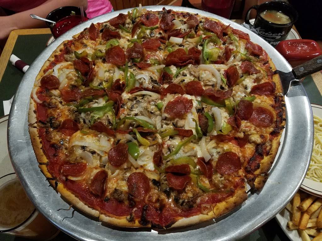 Kaisers Pizza & Pub | restaurant | 1801 IL-21, Gurnee, IL 60031, USA | 8473366500 OR +1 847-336-6500