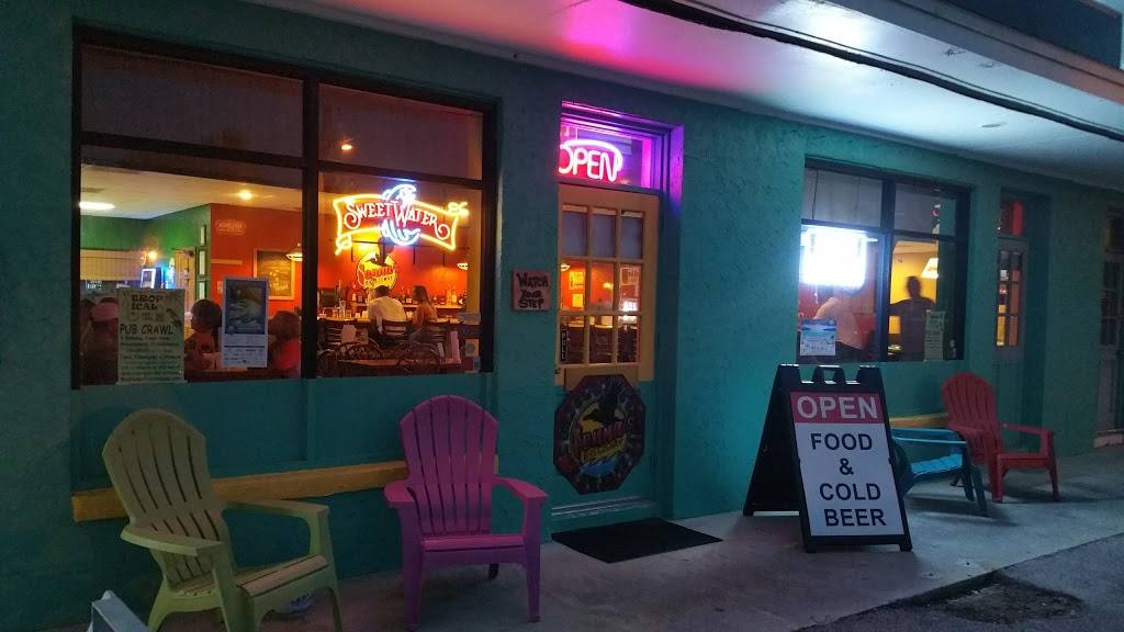 Jennas Breezeway | restaurant | 20 N Brevard Ave, Cocoa Beach, FL 32931, USA | 3217844240 OR +1 321-784-4240