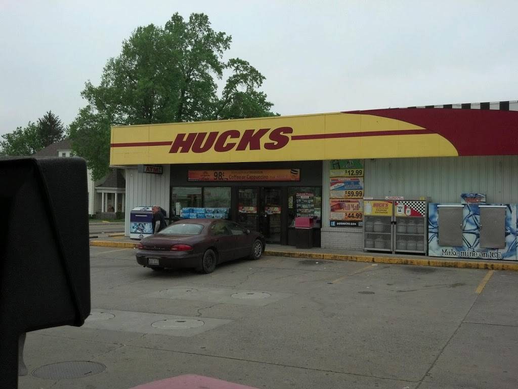 Hucks Food and Fuel | restaurant | 501 Madison Ave, Charleston, IL 61920, USA | 2173459782 OR +1 217-345-9782