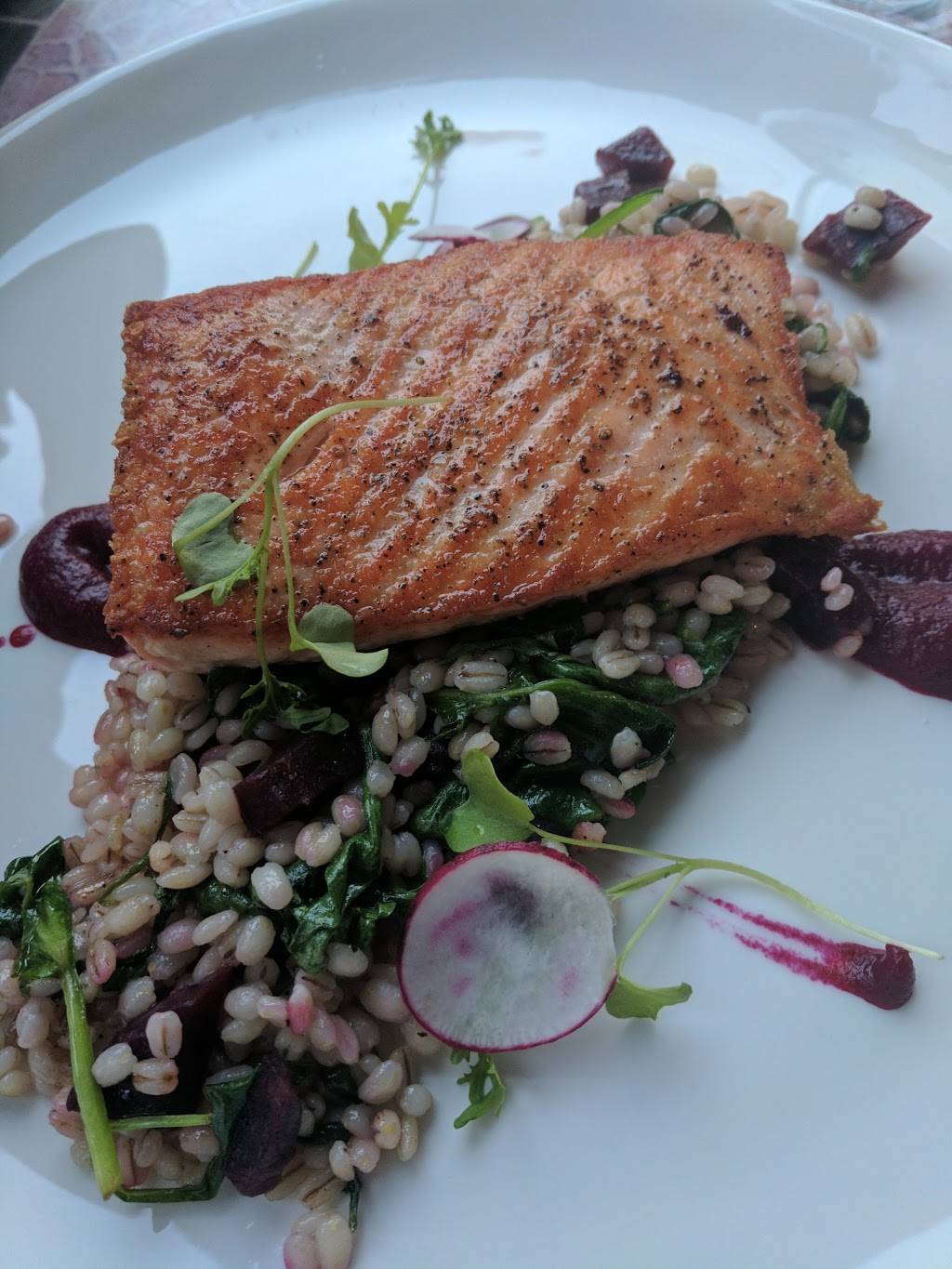 Plates Neighborhood Kitchen | restaurant | 301 Glenwood Ave #100, Raleigh, NC 27603, USA | 9198280018 OR +1 919-828-0018