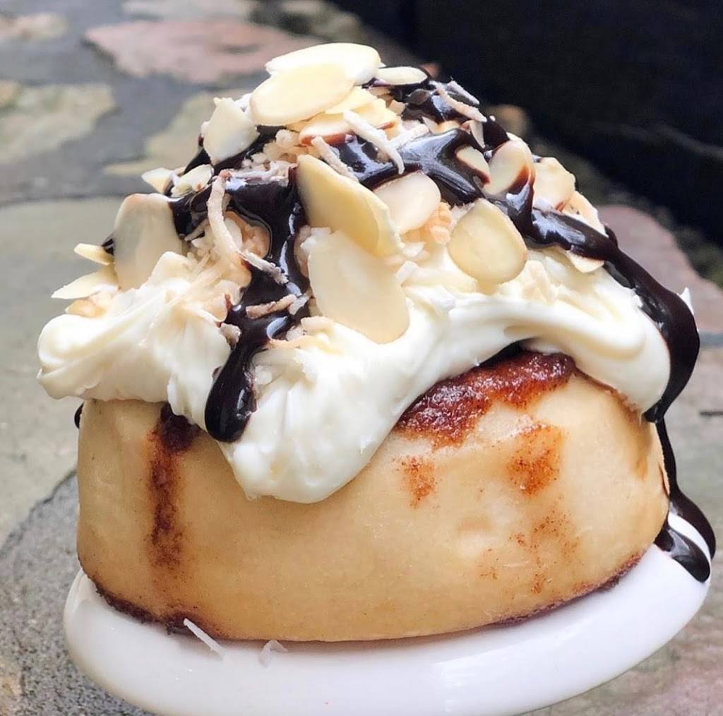 Cinnaholic | bakery | 270 Doug Baker Blvd Suite 300, Birmingham, AL 35242, USA | 2055736166 OR +1 205-573-6166