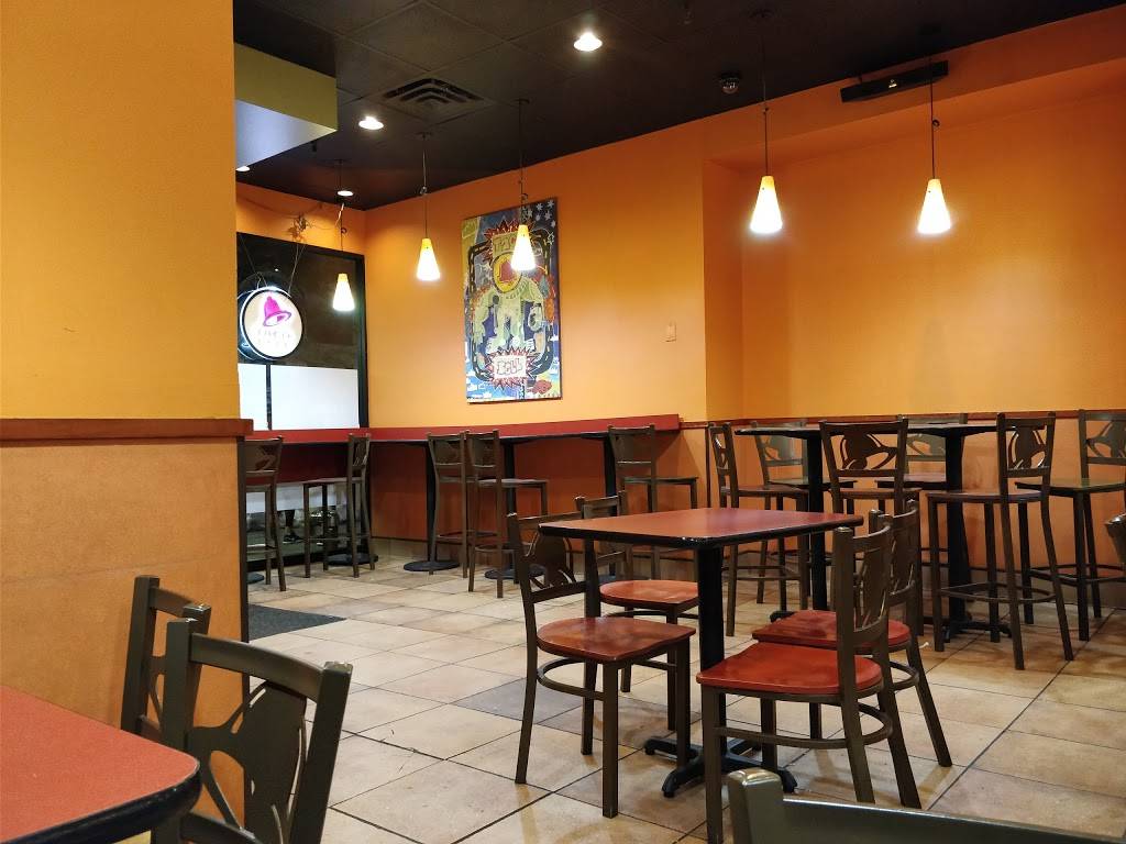 Taco Bell Pizza Hut Express | restaurant | 18 E 14th St, New York, NY 10003, USA | 2126458645 OR +1 212-645-8645