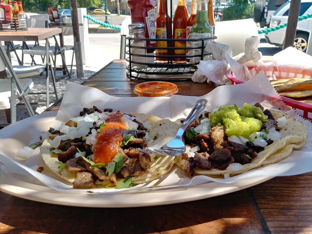 La Palapa | restaurant | 2000 W 34th St, Chicago, IL 60608, USA | 7733769620 OR +1 773-376-9620