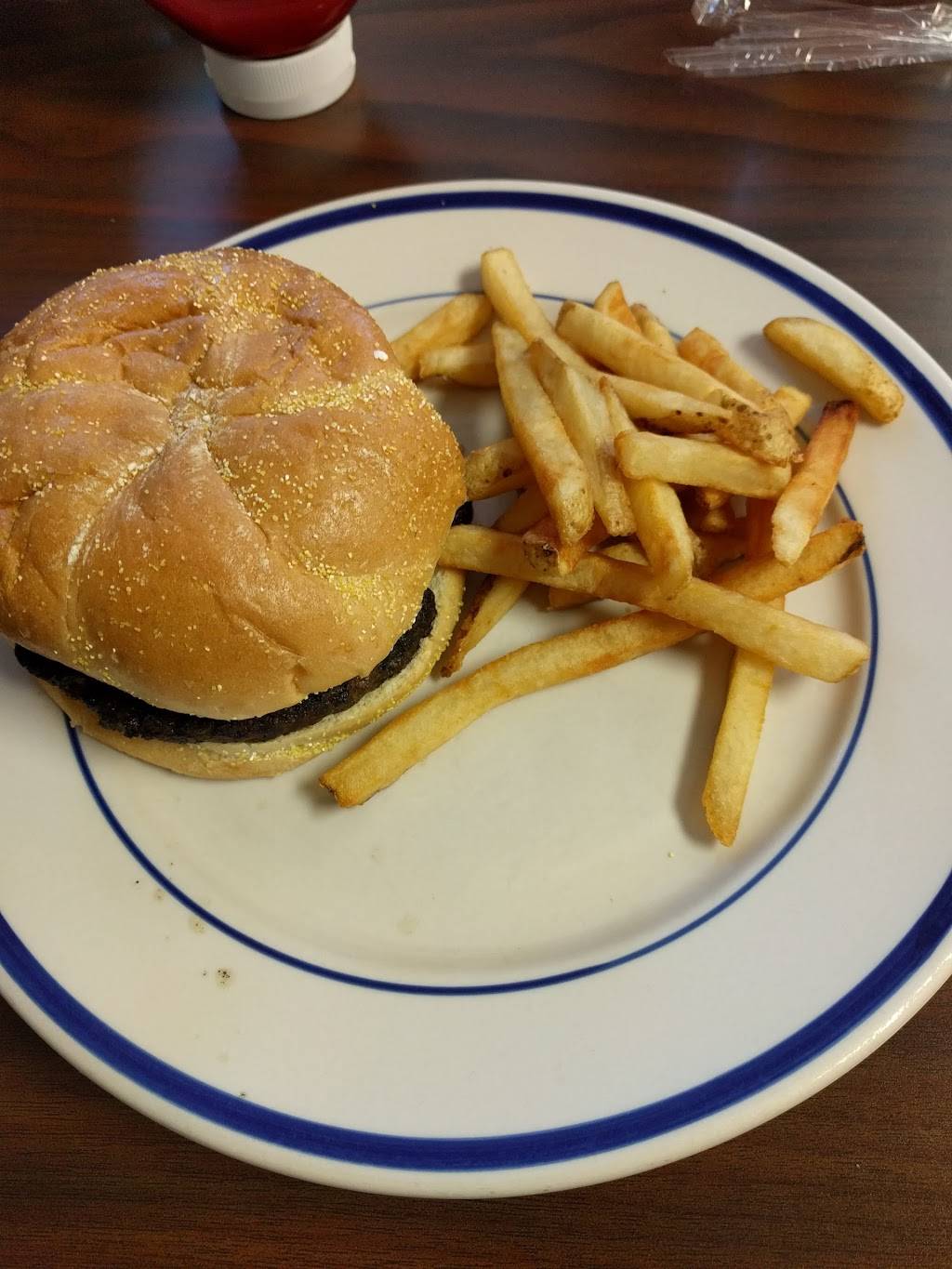 Rail Yard Restaurant | restaurant | 1957 Church St, Appomattox, VA 24522, USA | 4343528779 OR +1 434-352-8779