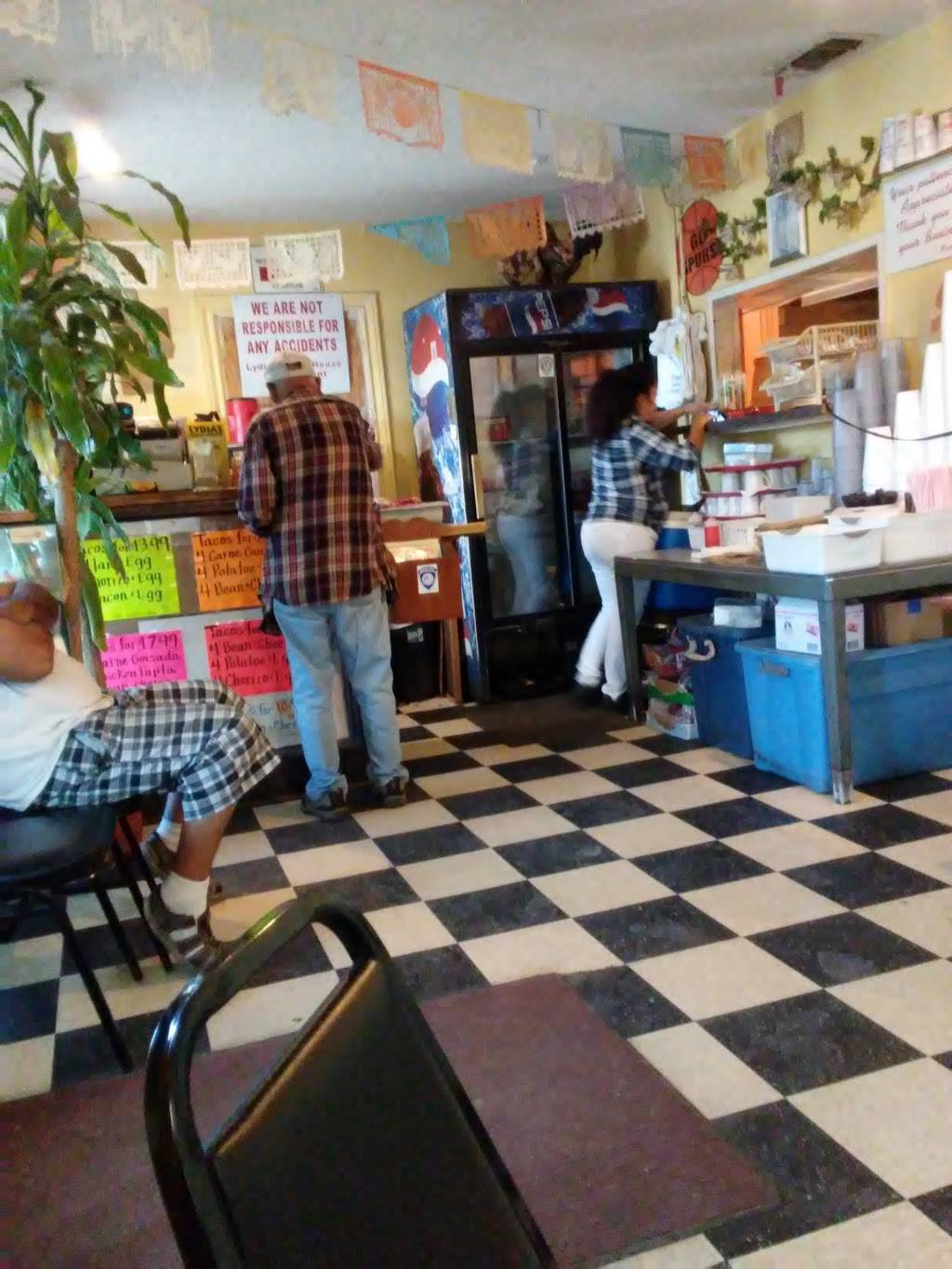 Lydias Mexican Restaurant | restaurant | 536 S WW White Rd, San Antonio, TX 78220, USA | 2106281133 OR +1 210-628-1133