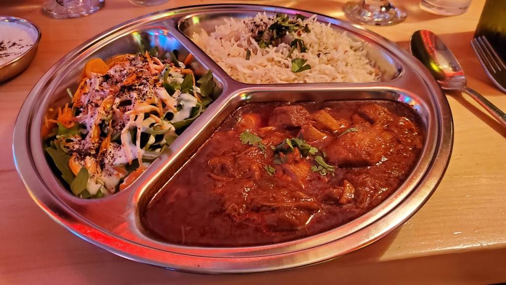 Chez Moi Chez Toi | restaurant | 475 Rue de Bondville, Knowlton, QC J0E 1V0, Canada | 4502435546 OR +1 450-243-5546