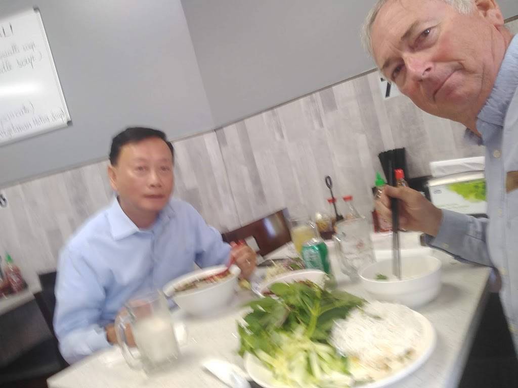 Pho King | restaurant | 638 International Blvd, Oakland, CA 94606, USA | 5102909289 OR +1 510-290-9289