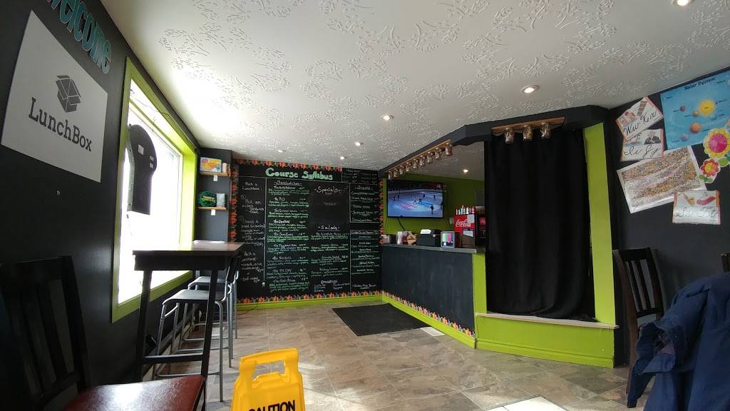 LunchBox | meal takeaway | 2817 St Joseph Blvd, Orléans, ON K1C 1G6, Canada | 6134246003 OR +1 613-424-6003