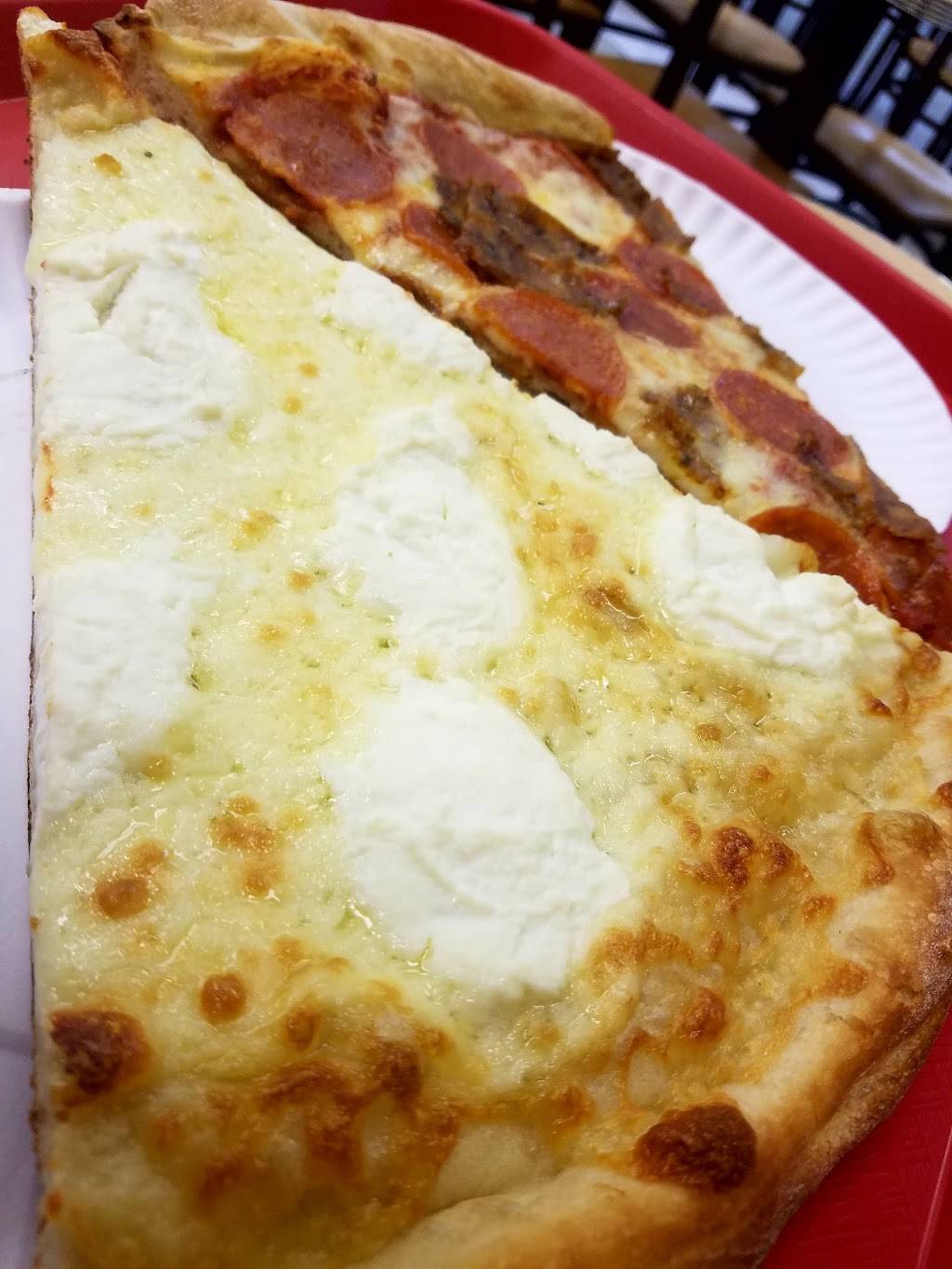 Famous Original Ray’s Pizza | restaurant | 204 9th Ave, New York, NY 10011, USA | 2122431129 OR +1 212-243-1129