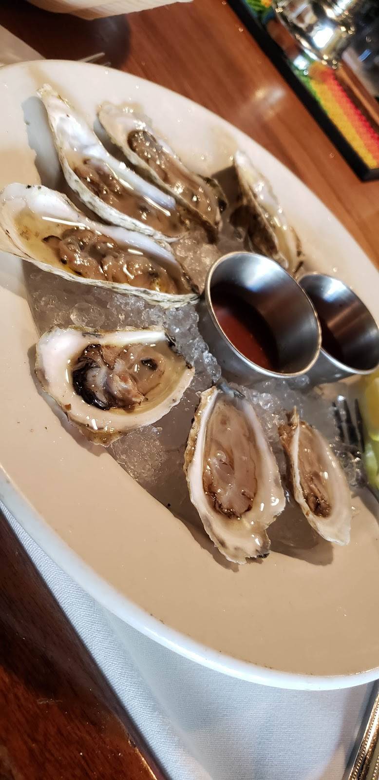 Duckworths Bistrot | restaurant | 197 E Main St, Gloucester, MA 01930, USA | 9782824426 OR +1 978-282-4426