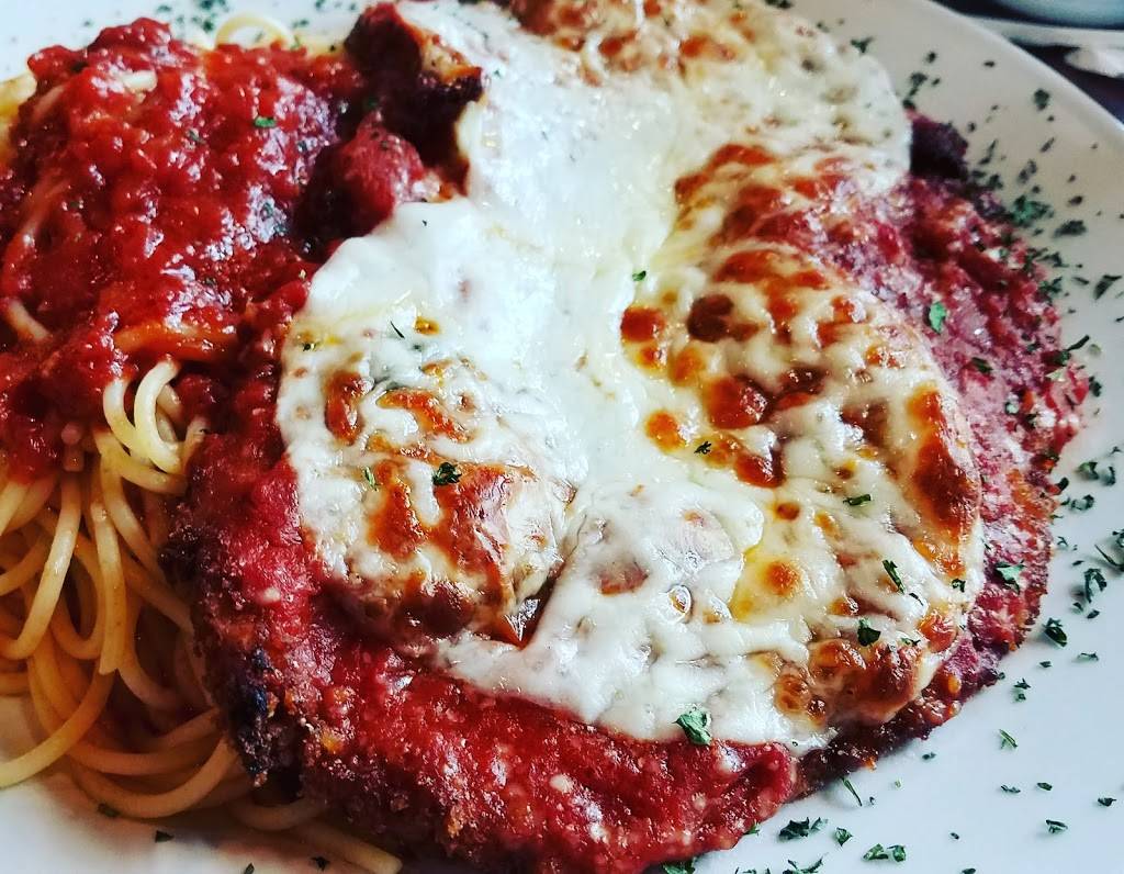 Vics Italian Restaurant & Pizzeria | restaurant | 4035 Lake Boone Trail #109, Raleigh, NC 27607, USA | 9842009292 OR +1 984-200-9292