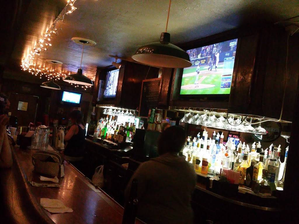 Brooklyns | restaurant | 1254 Eureka Rd, Wyandotte, MI 48192, USA | 7342828974 OR +1 734-282-8974