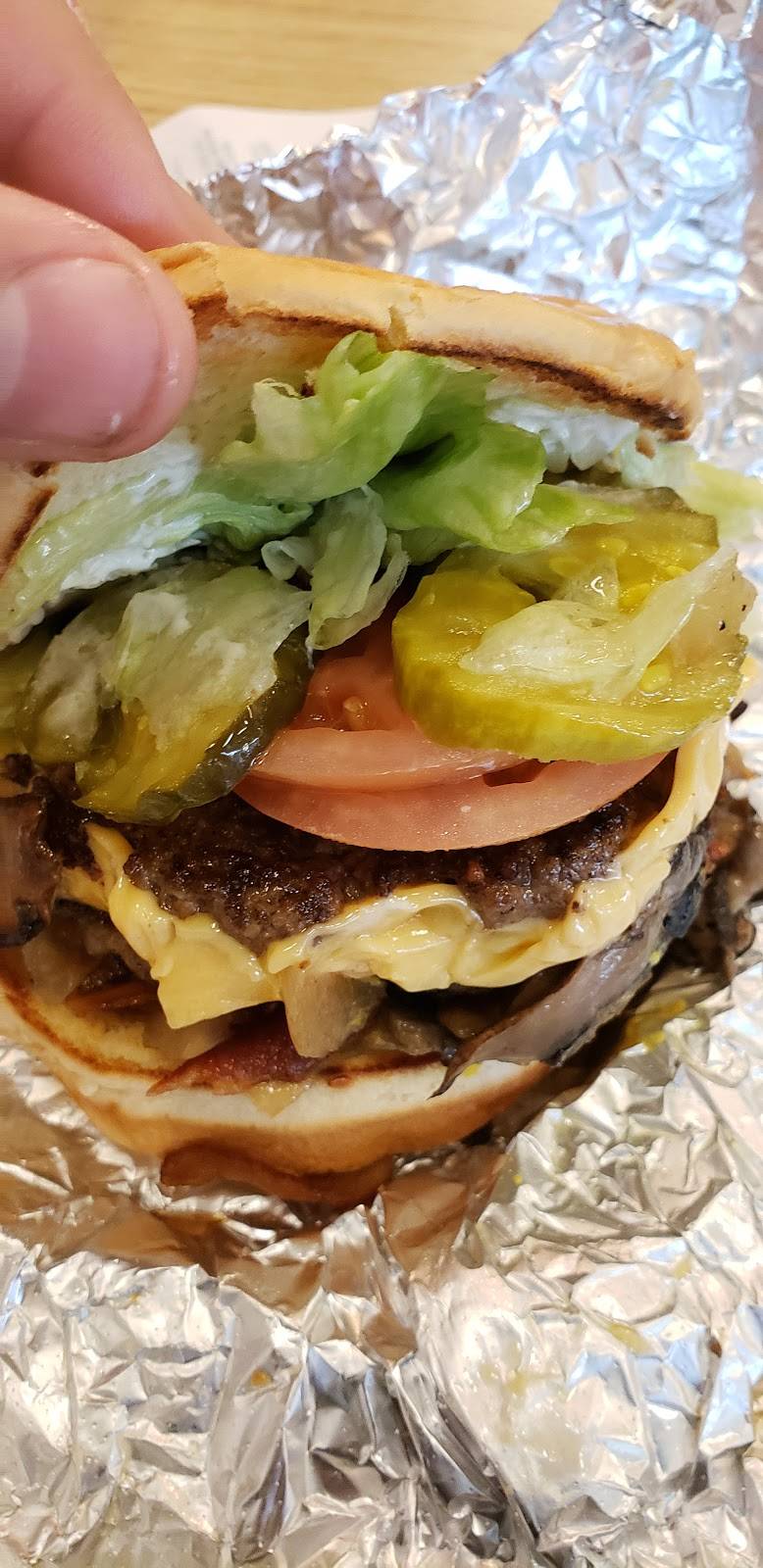 Five Guys | meal takeaway | 1015 Ocean Beach Hwy, Longview, WA 98632, USA | 3604258859 OR +1 360-425-8859