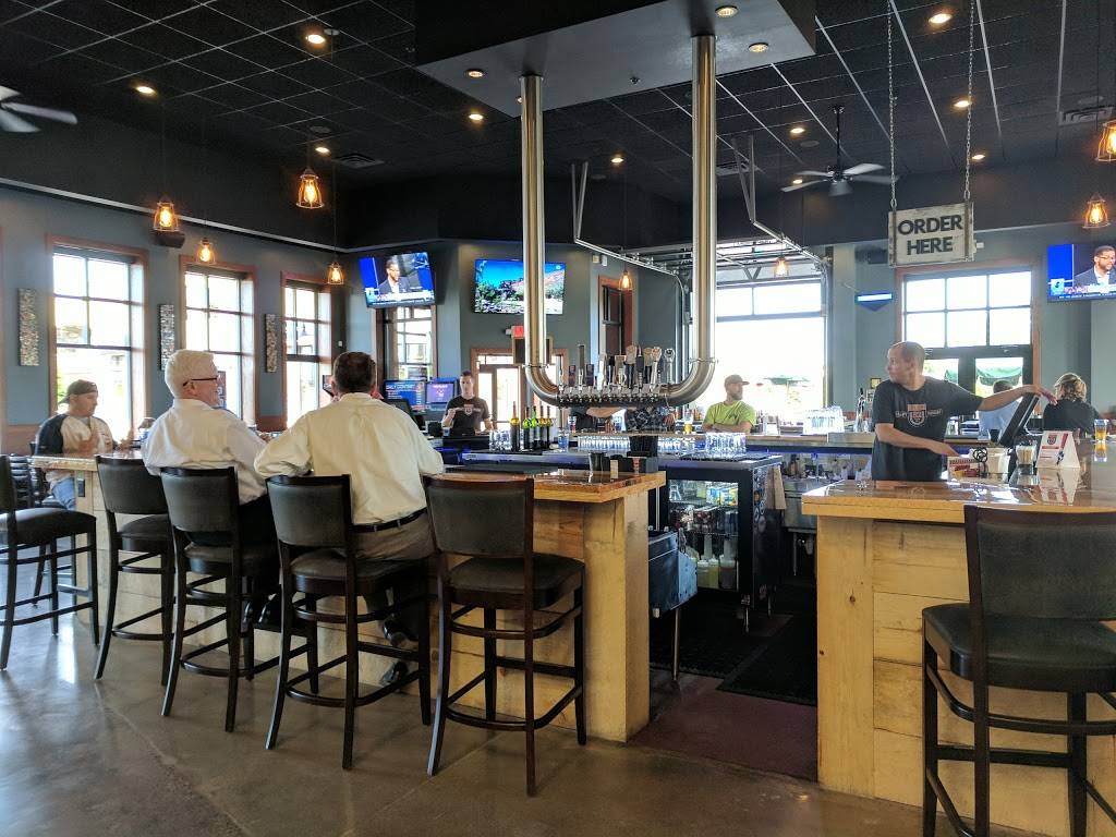 Union 32 Craft House | restaurant | 2864 Hwy 55, Eagan, MN 55121, USA | 9528079777 OR +1 952-807-9777