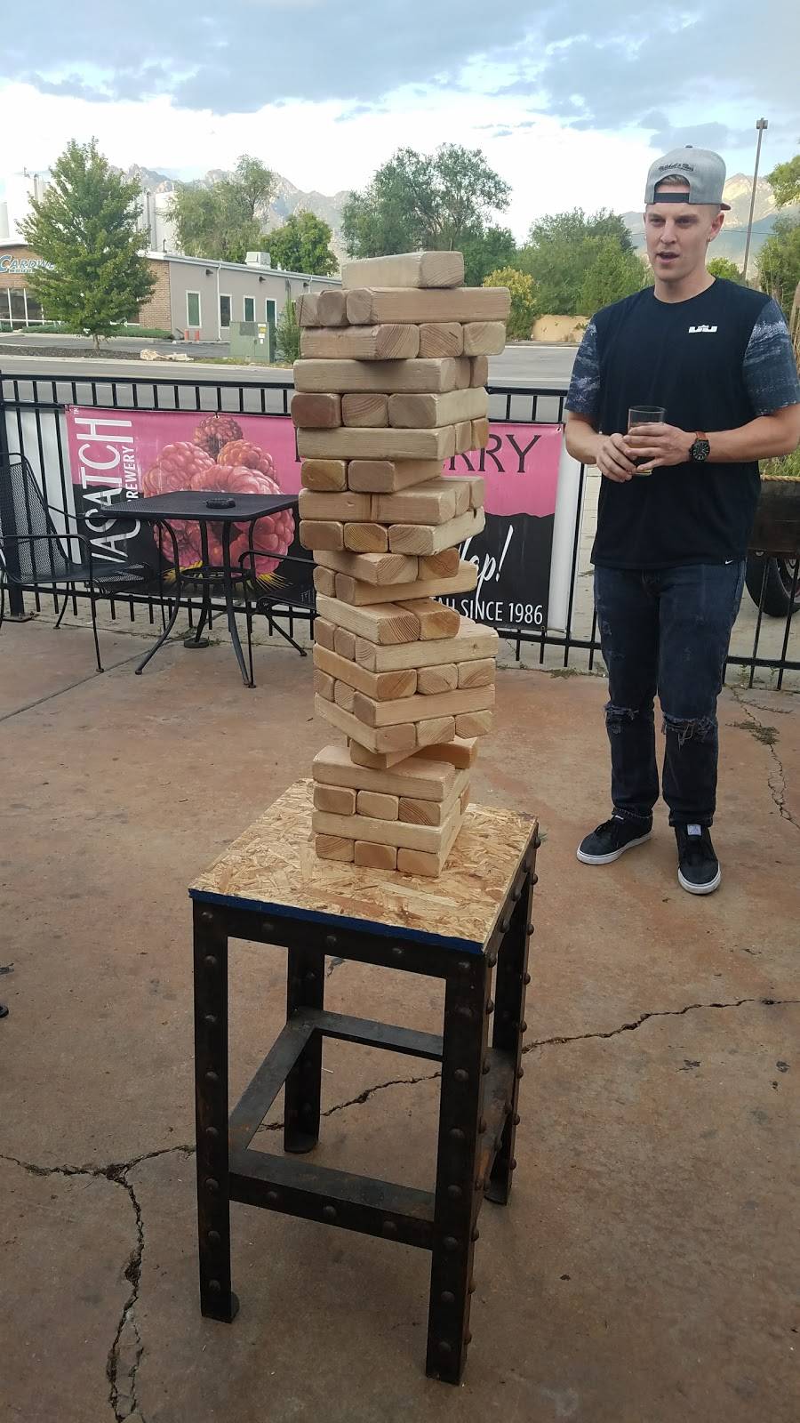 A Bar Named Sue | restaurant | 8136 State St, Midvale, UT 84047, USA | 8015663222 OR +1 801-566-3222