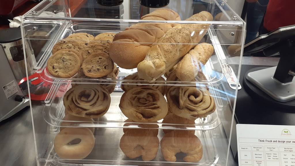 Fresco Bistro | restaurant | 641 Broadway Ave, Lorain, OH 44052, USA | 4402881533 OR +1 440-288-1533