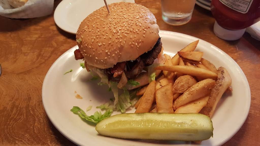 Texas Roadhouse | restaurant | 26409 Silver Maple Pkwy, Wesley Chapel, FL 33544, USA | 8139078188 OR +1 813-907-8188