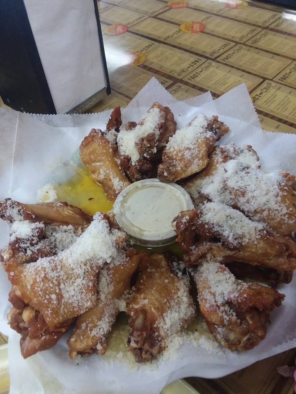 Garcias Pizza | restaurant | 1099 W Main St, Decatur, IL 62522, USA | 2174241800 OR +1 217-424-1800