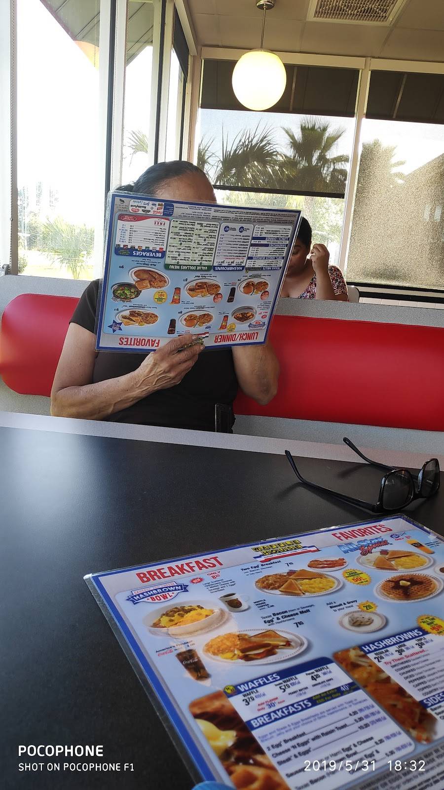 Waffle House | meal takeaway | Waters & Wilsky, 8310 Wilsky Blvd, Tampa, FL 33615, USA | 8136146001 OR +1 813-614-6001