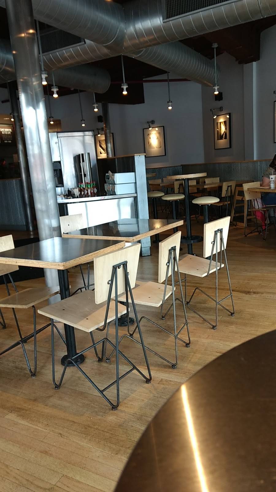 Chipotle Mexican Grill | restaurant | 616 Fellsway, Medford, MA 02155, USA | 7813936871 OR +1 781-393-6871