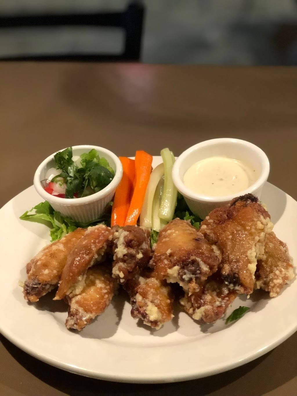 Vero’s Bar and Grill | restaurant | 4531 W Irlo Bronson Memorial Hwy, Kissimmee, FL 34746, USA | 4075074441 OR +1 407-507-4441