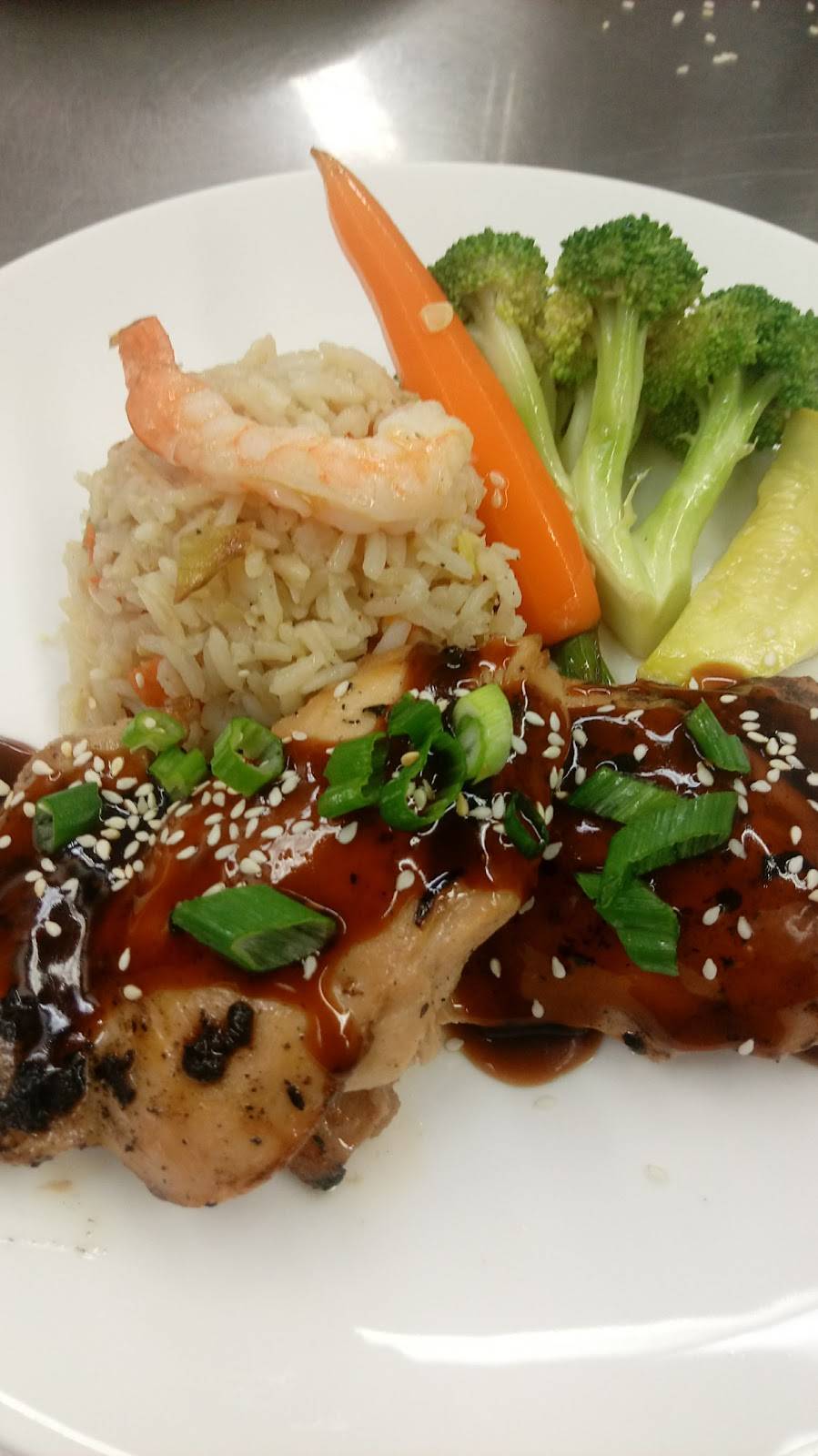 Sophias Restaurant | restaurant | 7320 Greenleaf Ave, Whittier, CA 90602, USA | 5629458526 OR +1 562-945-8526