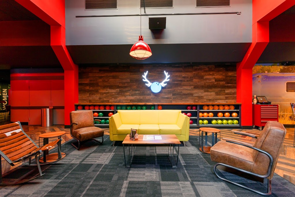 Bowlero Fresno | restaurant | 6450 N Blackstone Ave, Fresno, CA 93710, USA | 5594313711 OR +1 559-431-3711