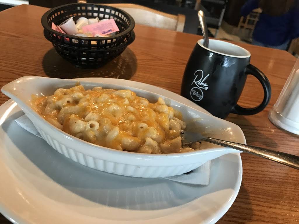 Petes Pad Restaurant & Sports Bar | restaurant | 609 Clarke Rd Unit 1, London, ON N5V 4C1, Canada | 5194572222 OR +1 519-457-2222