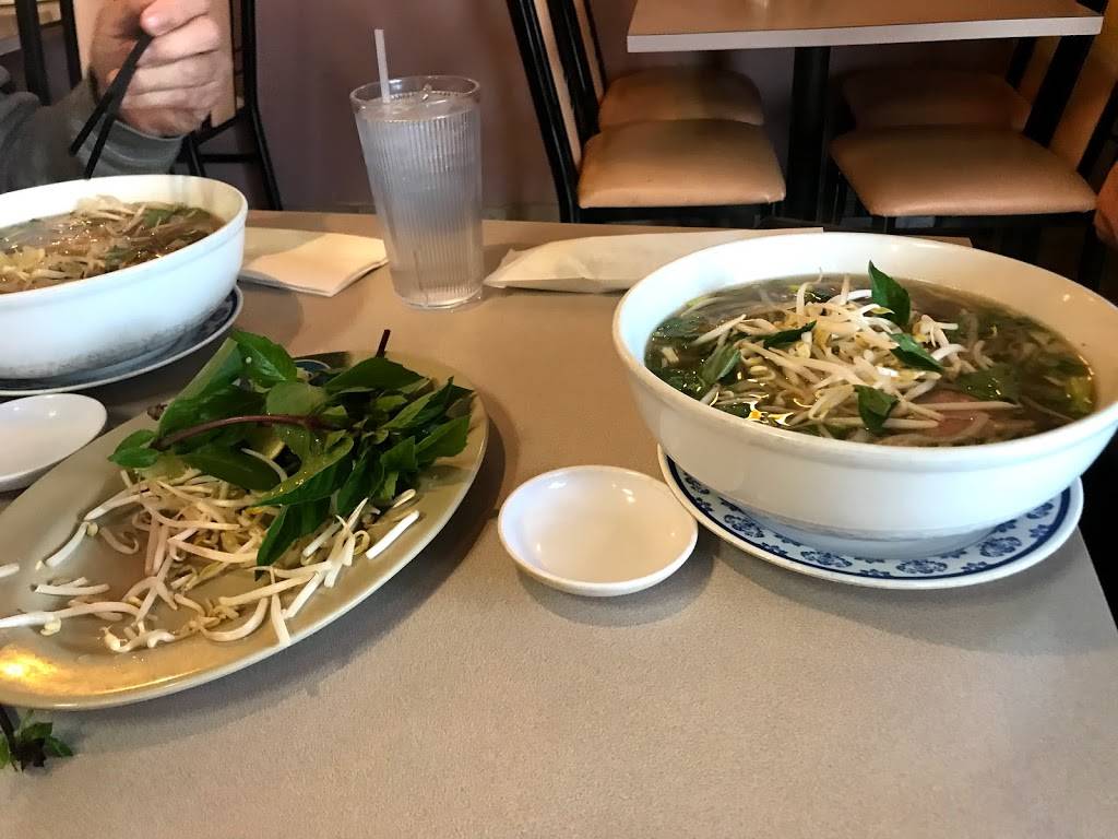 Pho Ca Dao Restaurant | restaurant | 2431 N Classen Blvd, Oklahoma City, OK 73106, USA | 4055218819 OR +1 405-521-8819