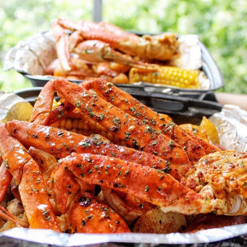 Krustaceans Seafood | restaurant | 947 New Hampshire St, Lawrence, KS 66044, USA | 7854247322 OR +1 785-424-7322
