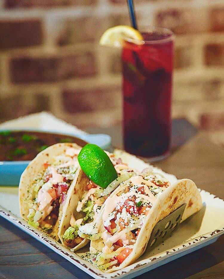 JohnnyLukes KitchenBar | restaurant | 5500 Market St #130, Wilmington, NC 28405, USA | 9107691798 OR +1 910-769-1798