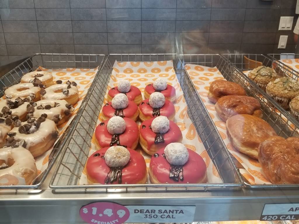 Dunkin Donuts | restaurant | 9480 Waukegan Rd, Morton Grove, IL 60053, USA | 8474703600 OR +1 847-470-3600