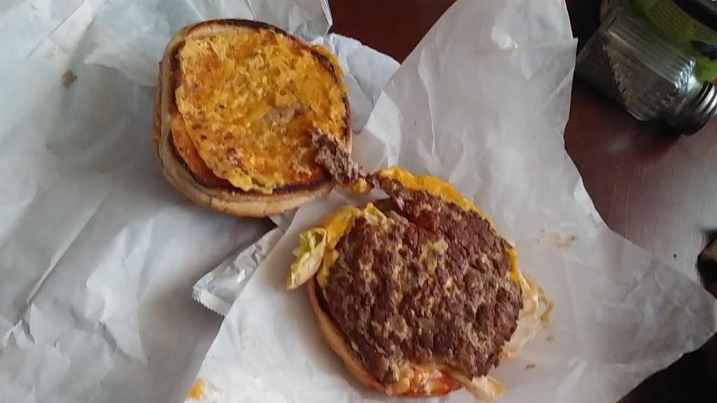 Bakers Drive-Thru | restaurant | 10225 Magnolia Ave, Riverside, CA 92503, USA | 9098845233 OR +1 909-884-5233