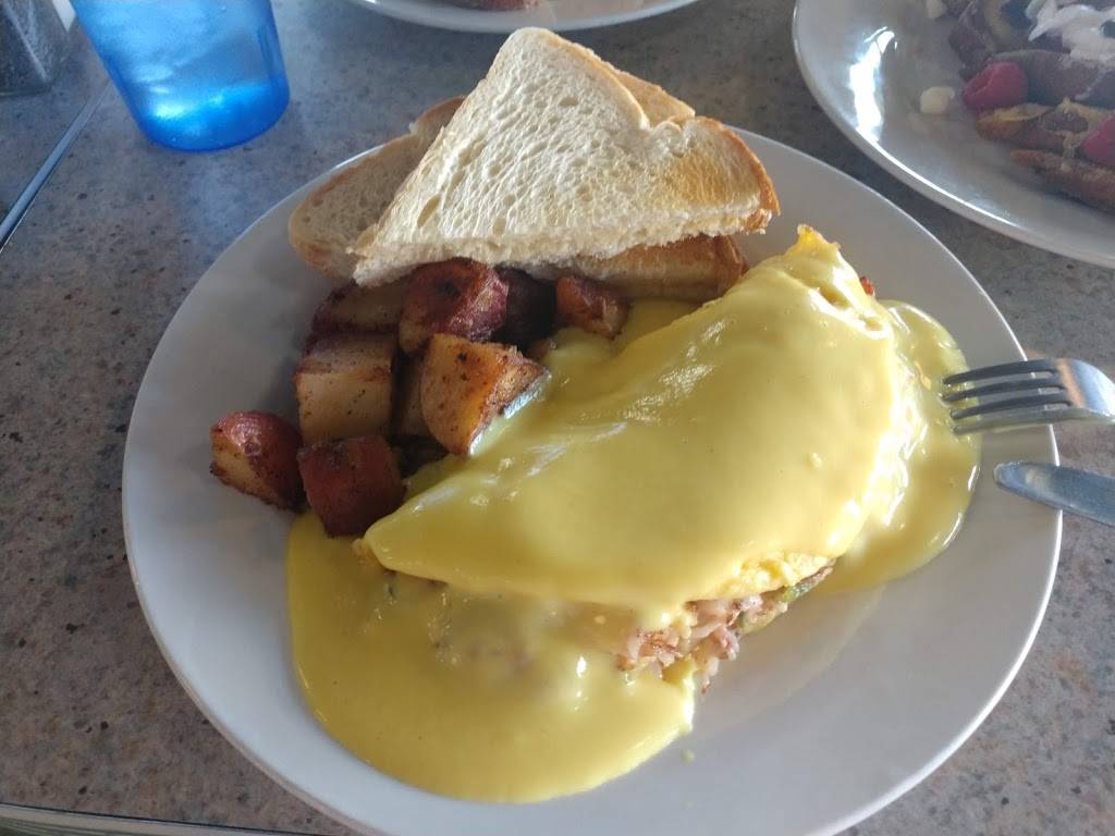 Beach Cafe | restaurant | 7750 S Jones Blvd, Las Vegas, NV 89139, USA | 7028985200 OR +1 702-898-5200