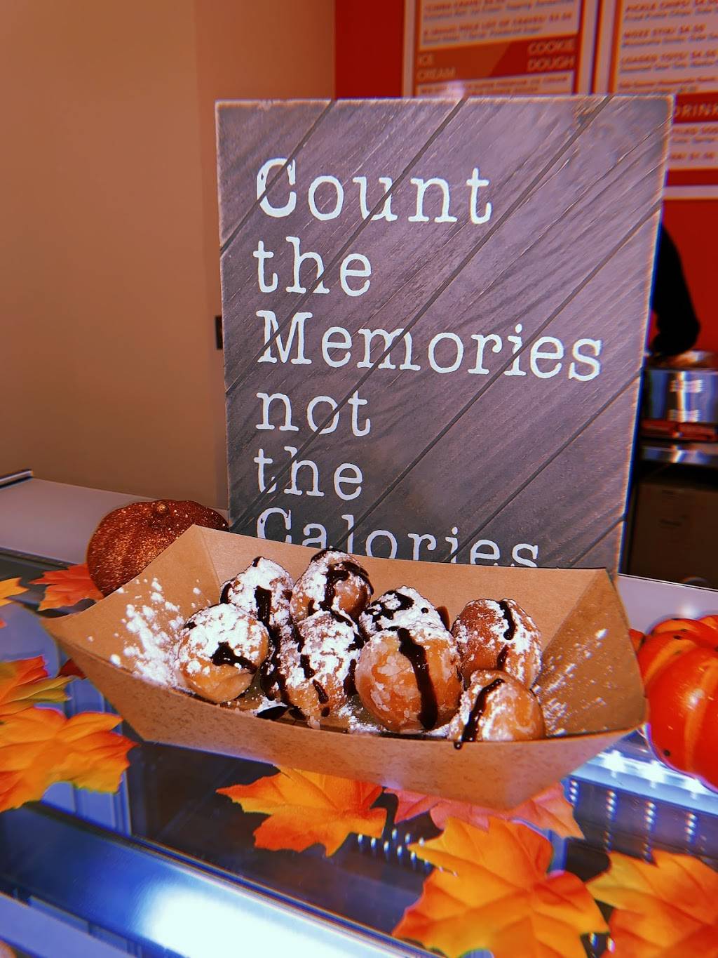 Campus Craves | restaurant | 208 N Walnut St #110, Bloomington, IN 47404, USA | 8123453507 OR +1 812-345-3507