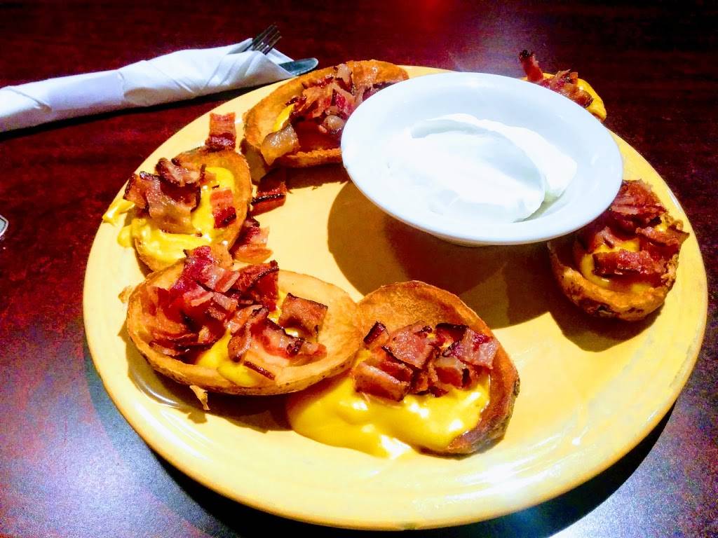 Lucys Bar & Grill | restaurant | 3227 Civic Center Dr, North Las Vegas, NV 89030, USA | 7023993297 OR +1 702-399-3297