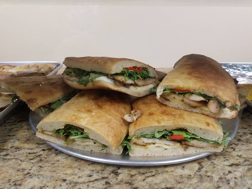 Vinnys Italian Gourmet | restaurant | 272 Washington St, Newark, NJ 07102, USA | 9737990980 OR +1 973-799-0980