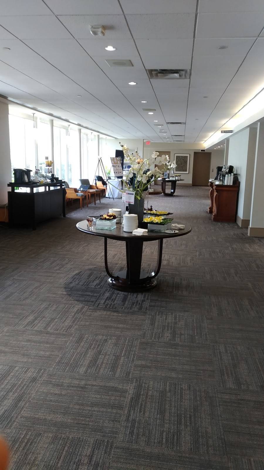Donald Gordon Conference Centre | restaurant | 421 Union St W, Kingston, ON K7L 3N6, Canada | 6135332221 OR +1 613-533-2221