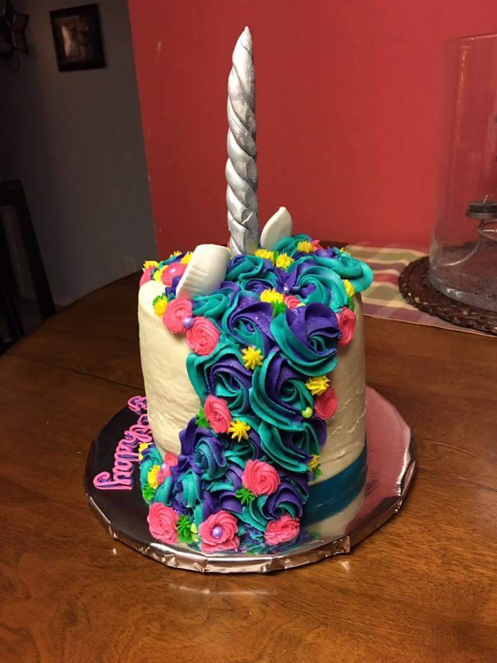 Heathers Custom Cakes | restaurant | 970 W Broadway St, Bradley, IL 60915, USA | 8153044181 OR +1 815-304-4181