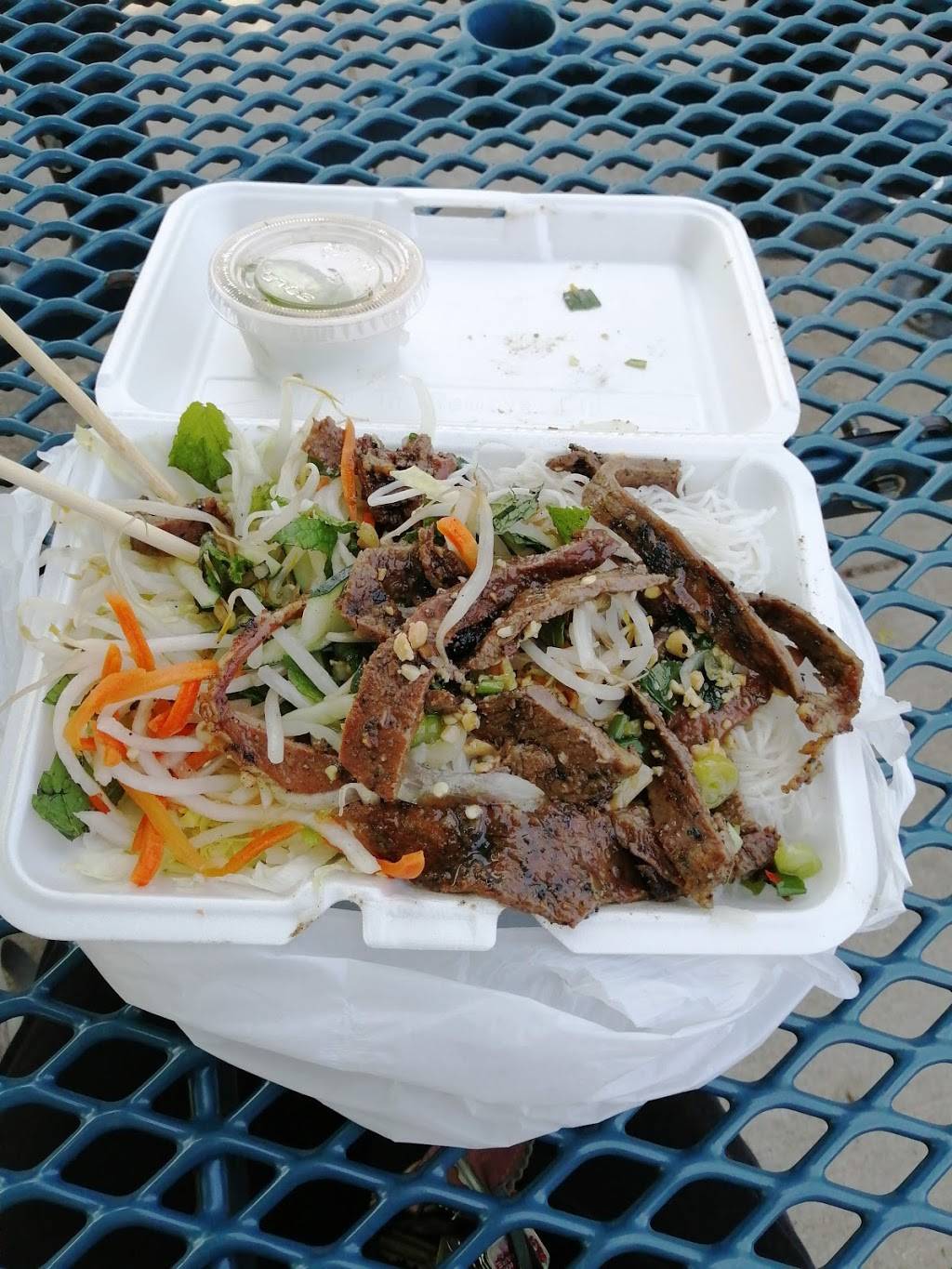 Ba Le Restaurant | meal takeaway | 1052 Dorchester Ave, Dorchester, MA 02125, USA | 6172657171 OR +1 617-265-7171