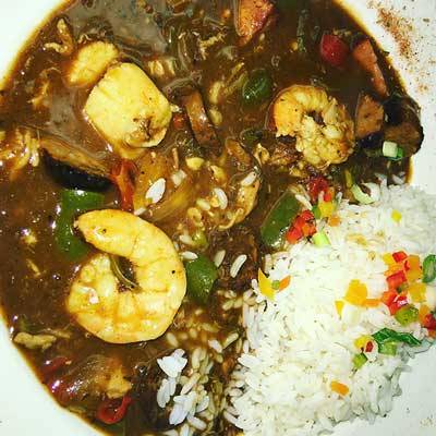 Curleys Que | restaurant | 625 New St, Spring City, PA 19475, USA | 4843698888 OR +1 484-369-8888