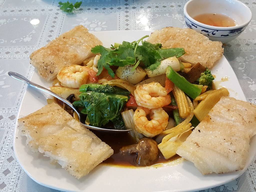 Binh Minh Restaurant | restaurant | 5211 W Market St, Greensboro, NC 27409, USA | 3368511527 OR +1 336-851-1527