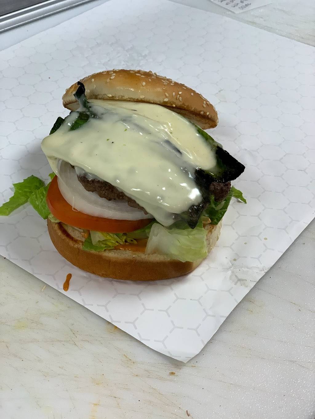 Big Bites | restaurant | 3510 Fulton Rd, Cleveland, OH 44109, USA | 2164567800 OR +1 216-456-7800