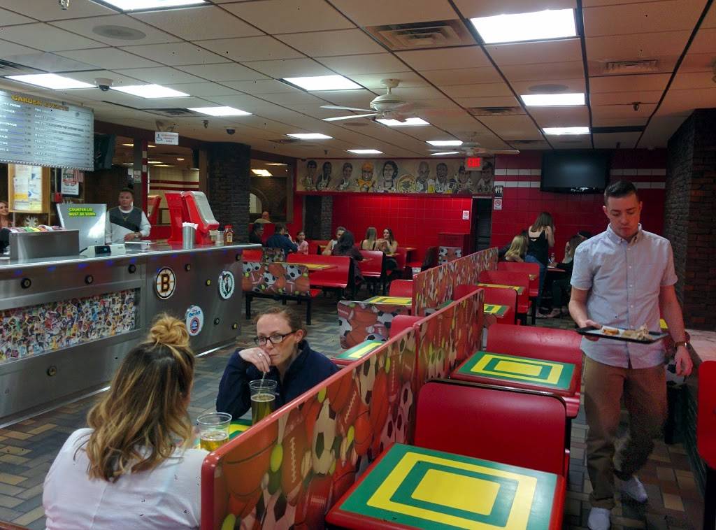 Halftime Pizza | restaurant | 115 Causeway St, Boston, MA 02114, USA | 6177204578 OR +1 617-720-4578