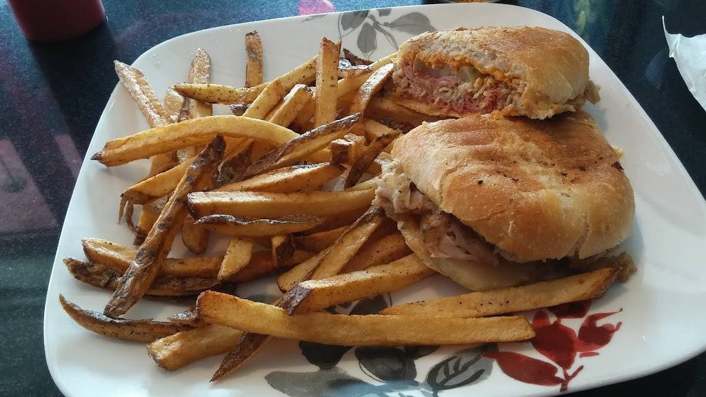 Cafe 401 & Grill | cafe | 401 Chestnut St, Union, NJ 07083, USA | 9086130010 OR +1 908-613-0010